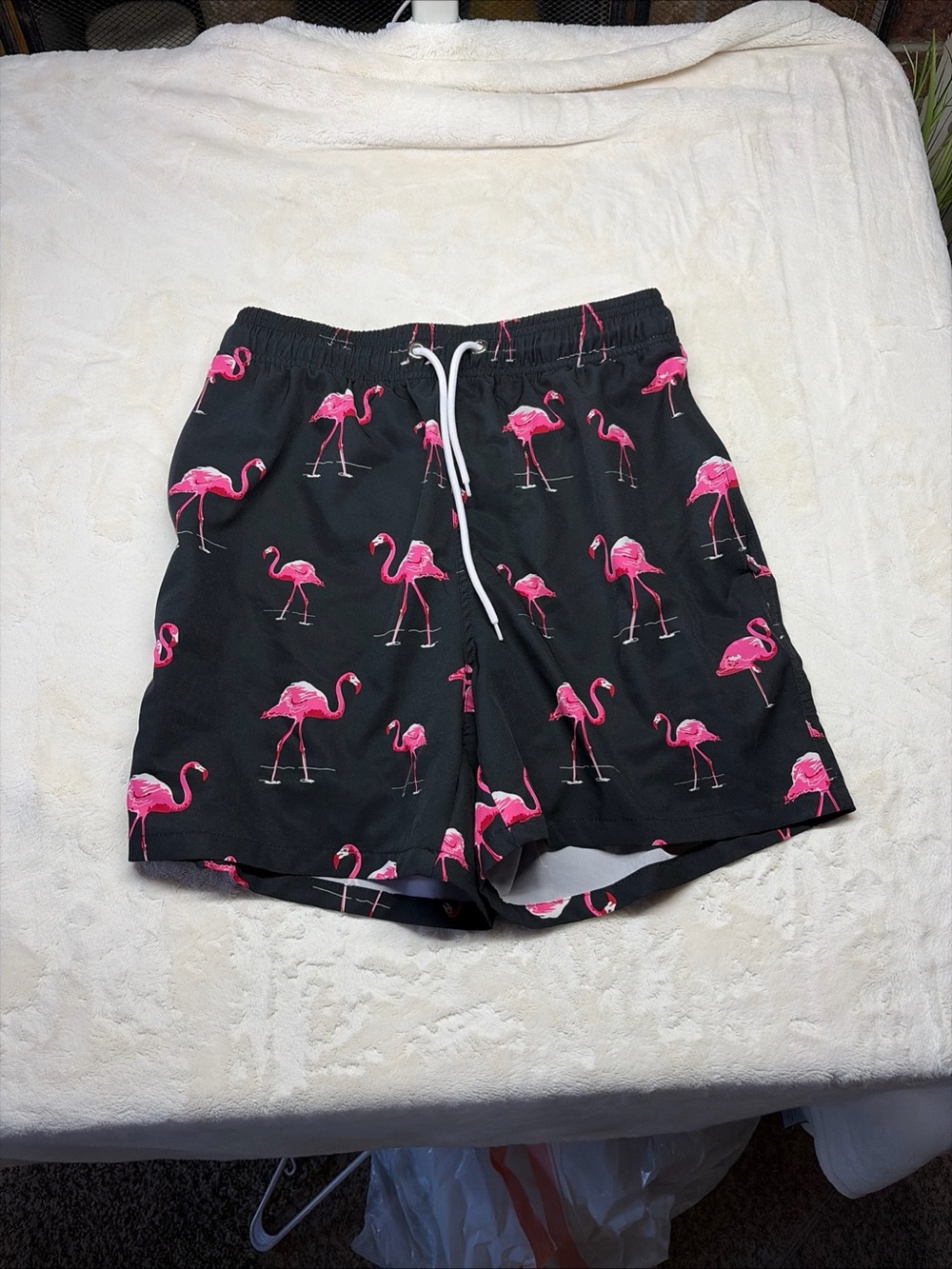 SilkWorld Flamingo Men's Sz S Bathing Suit Black Pink With Shorts Liner